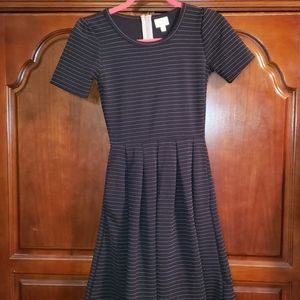 Woman's dress (lularoe amelia)